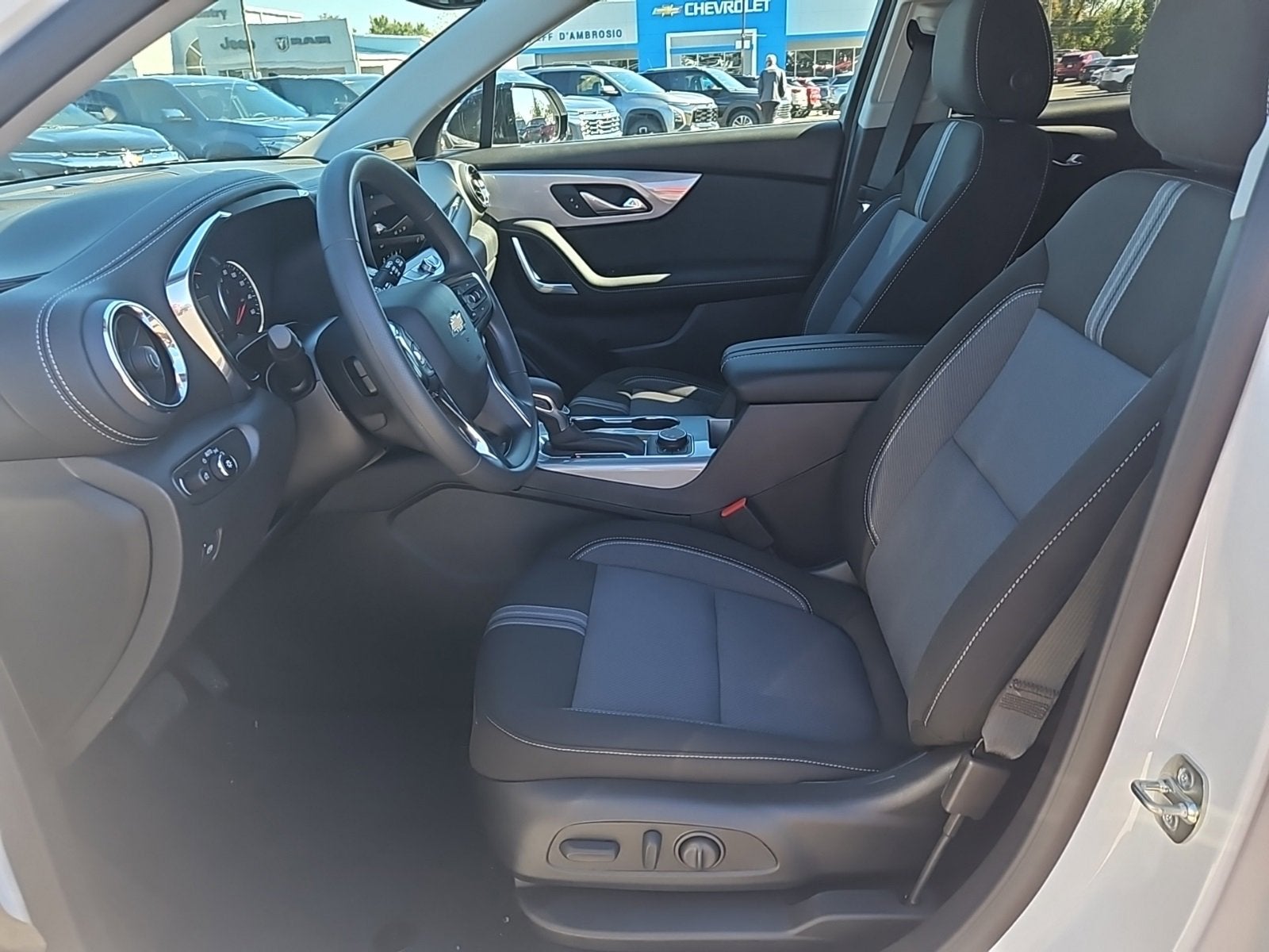 2025 Chevrolet Blazer 2LT