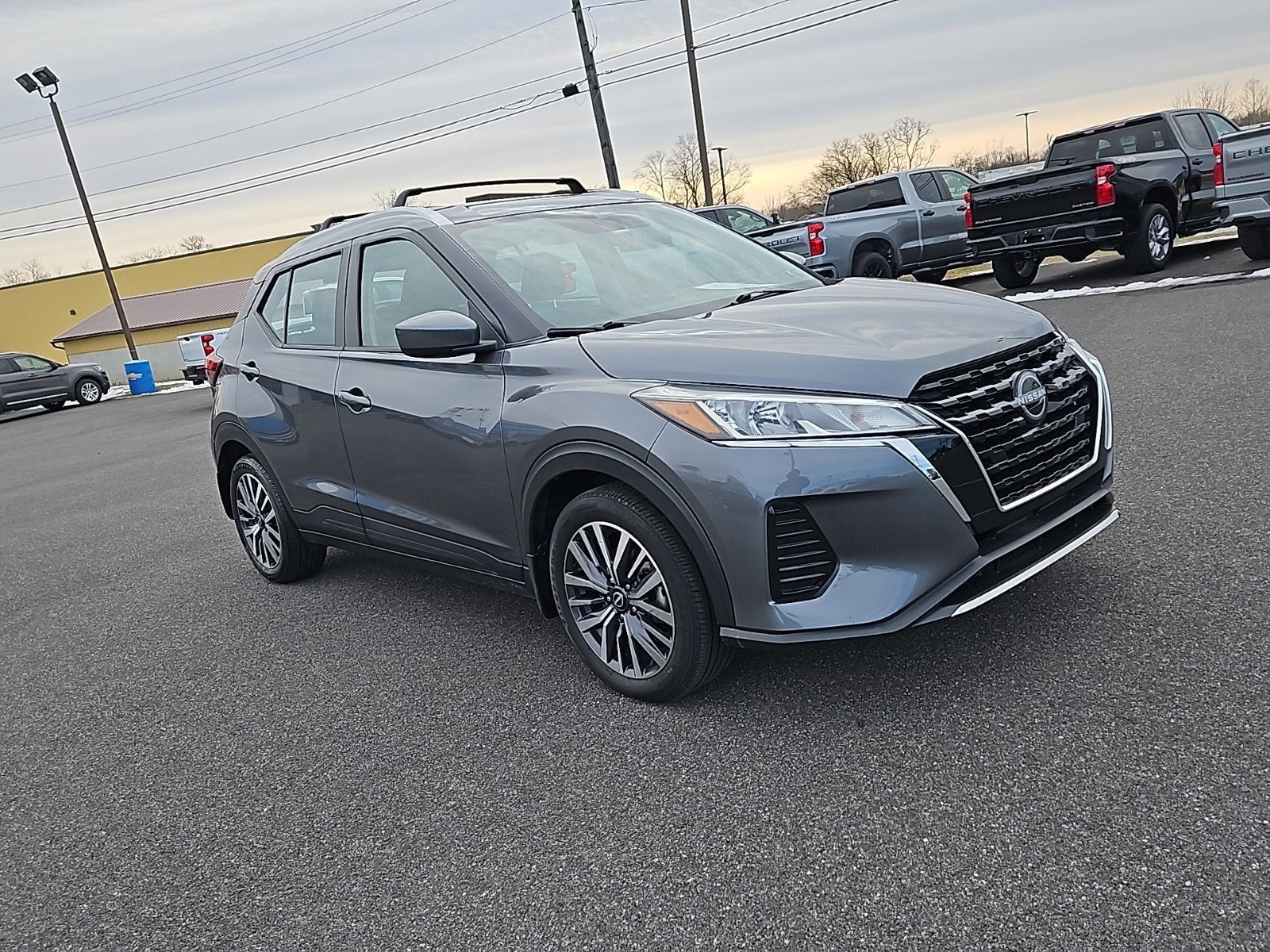 2023 Nissan Kicks SV