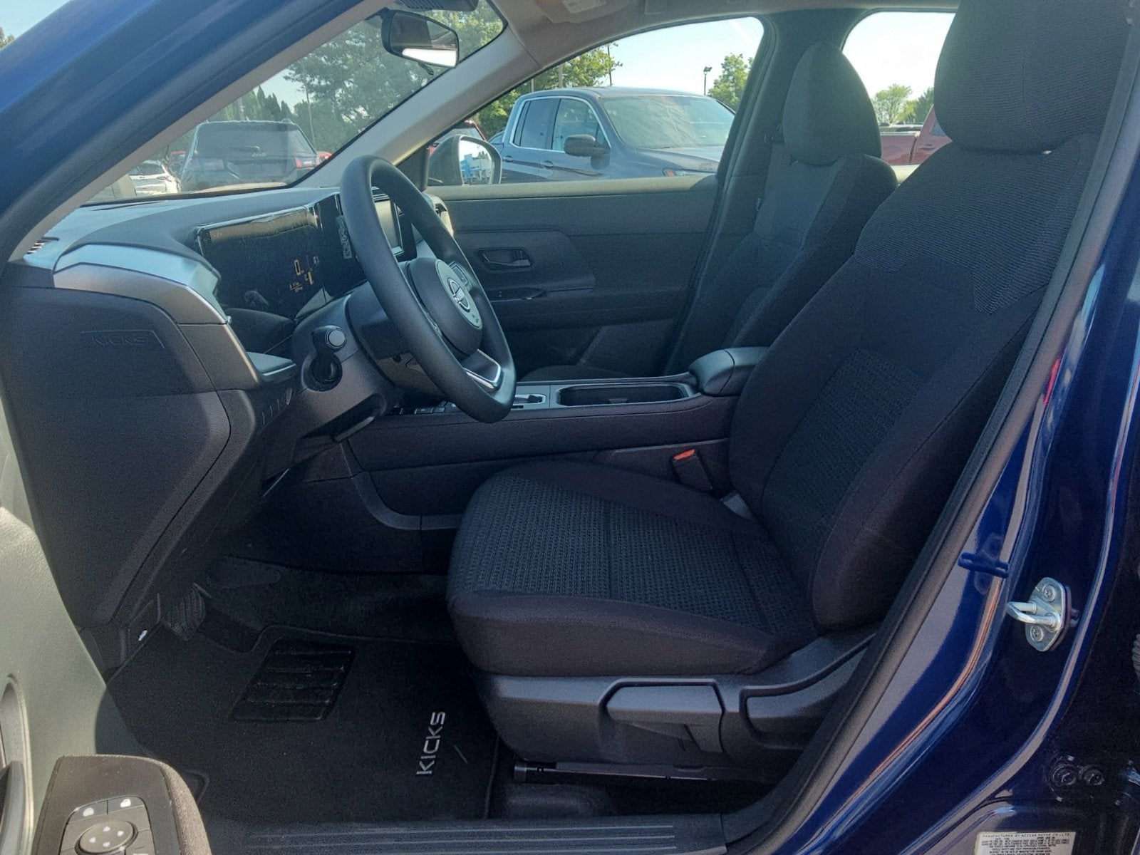 2025 Nissan Kicks S