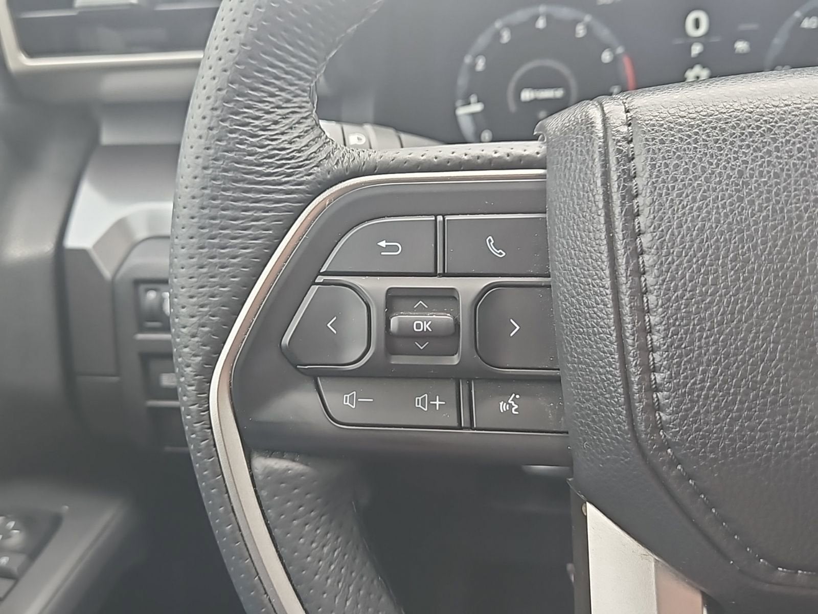 2025 Toyota Tacoma 4WD SR