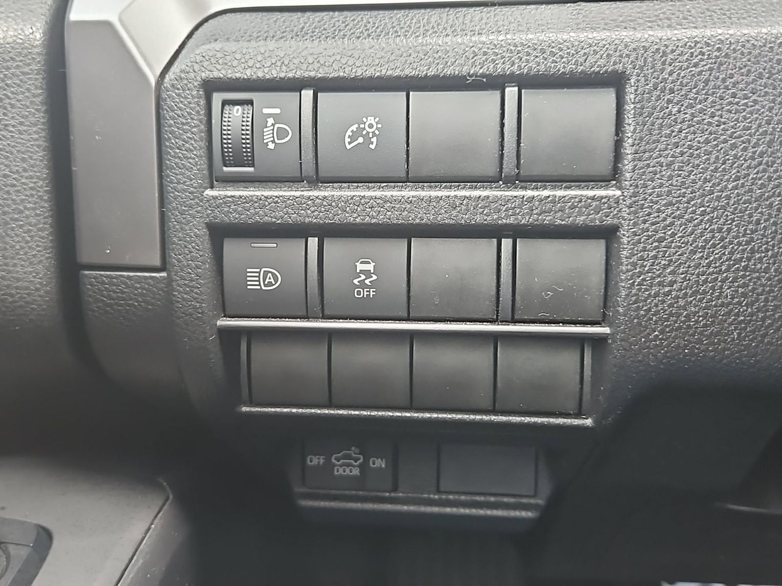 2025 Toyota Tacoma 4WD SR