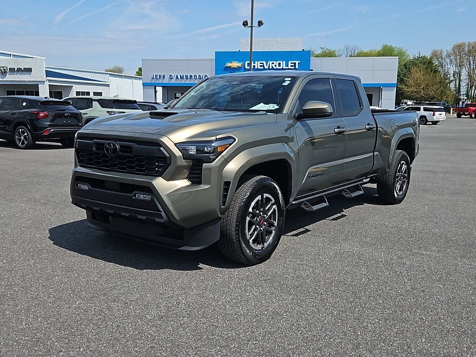 2025 Toyota Tacoma 4WD SR