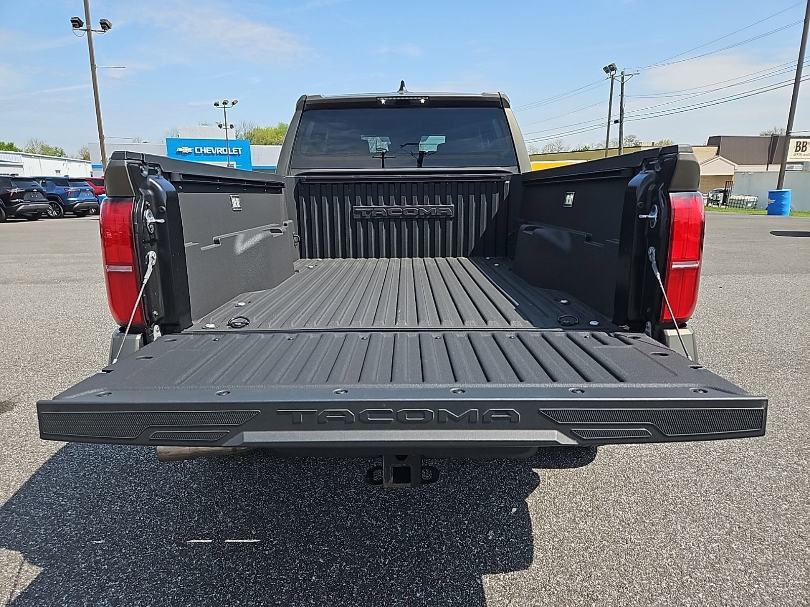 2025 Toyota Tacoma 4WD SR