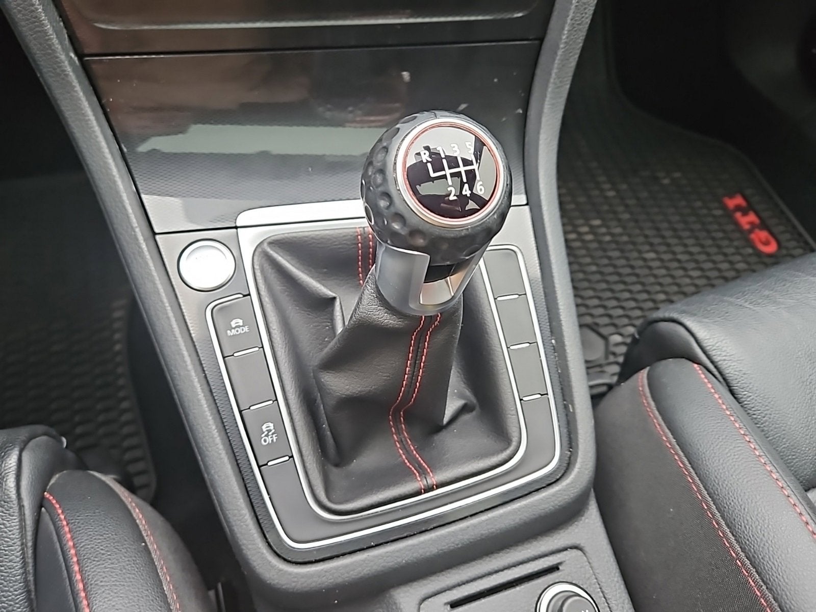 2017 Volkswagen Golf GTI S