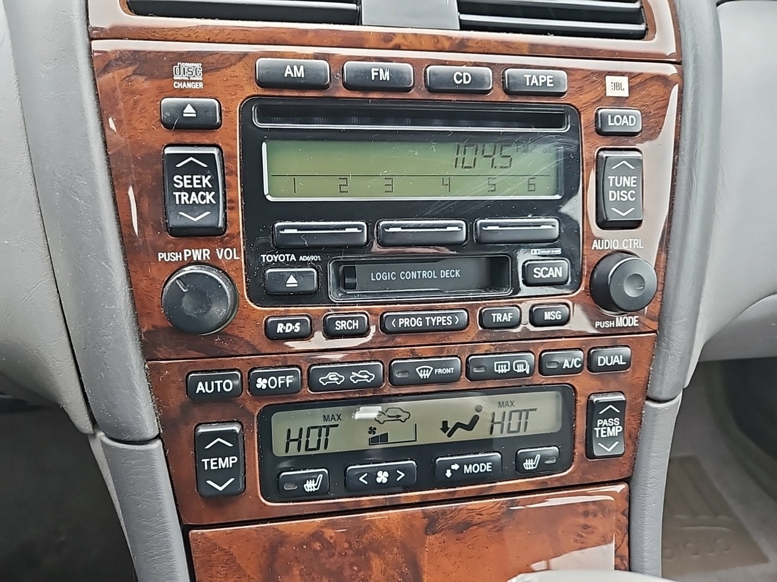 2003 Toyota Avalon XL