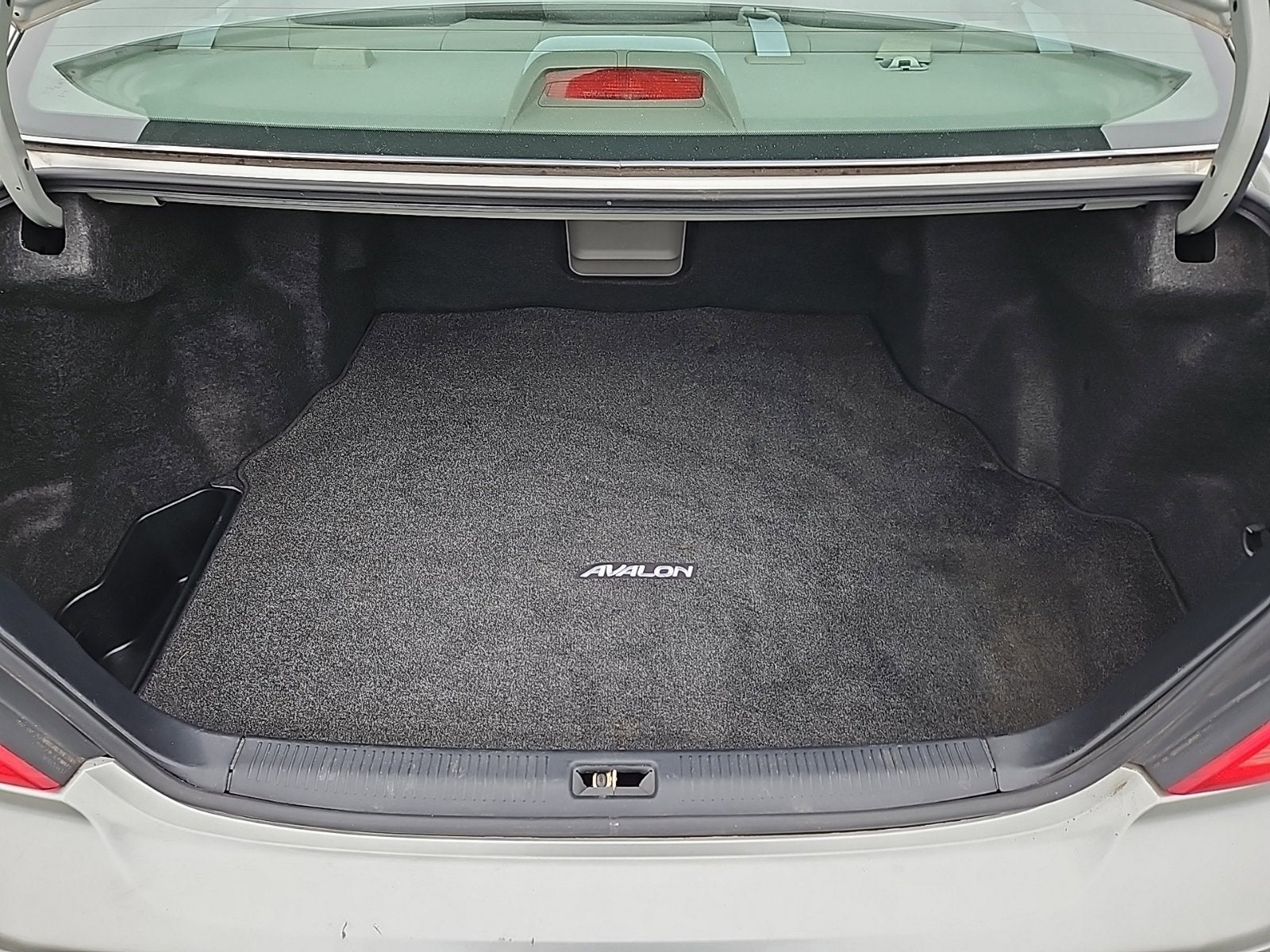 2003 Toyota Avalon XL