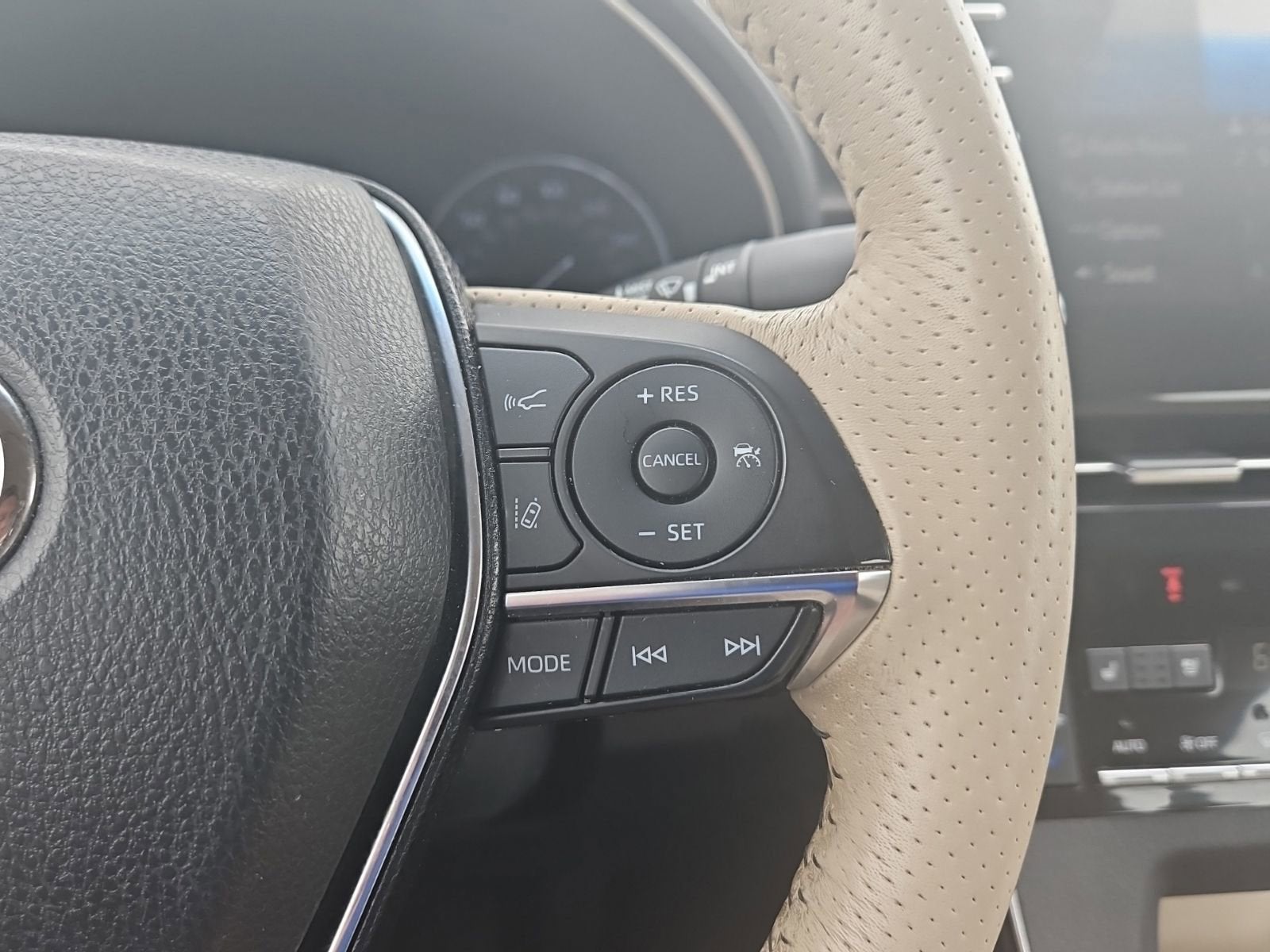 2019 Toyota Avalon XLE