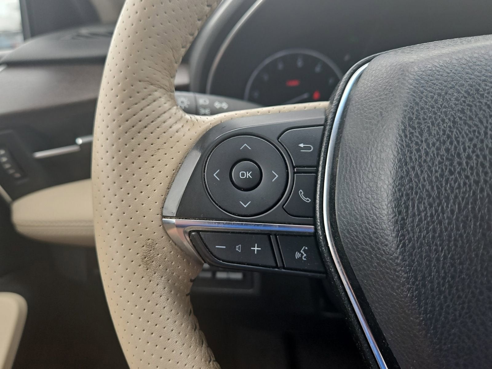 2019 Toyota Avalon XLE