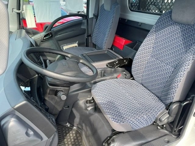 2024 Chevrolet Low Cab Forward 5500 XG Base