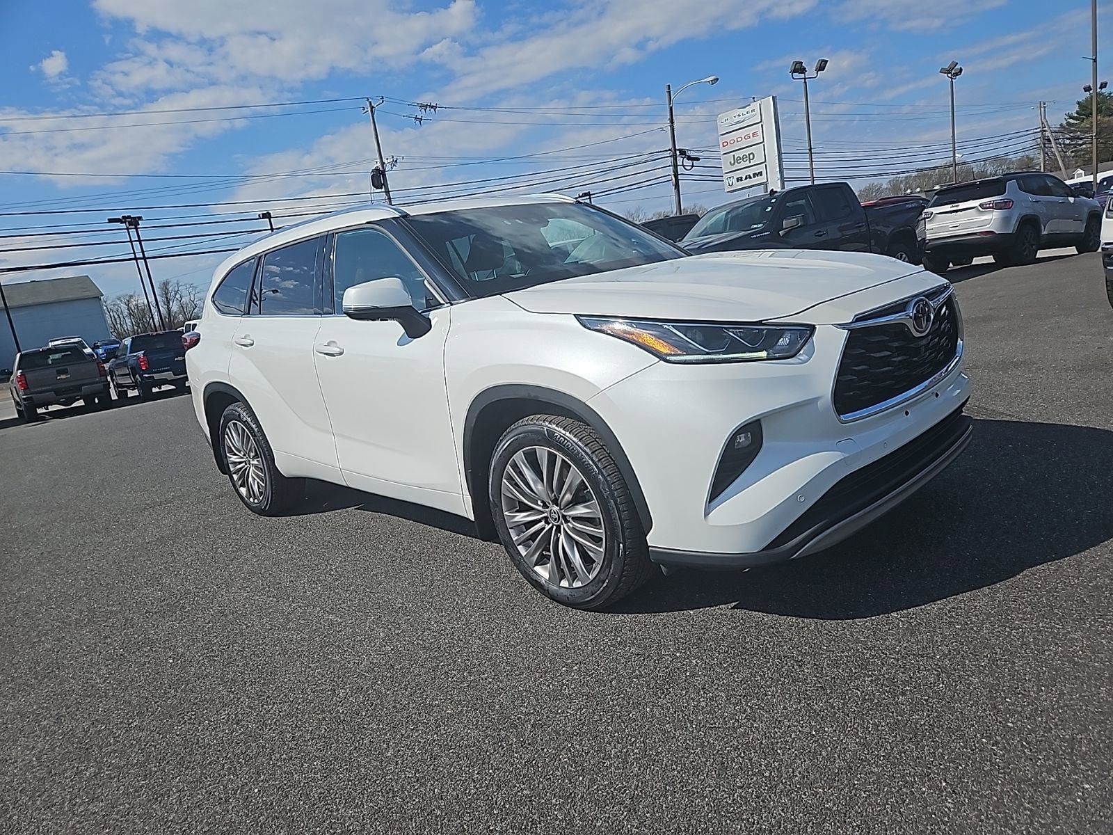 2022 Toyota Highlander Platinum