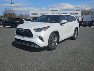 2022 Toyota Highlander Platinum