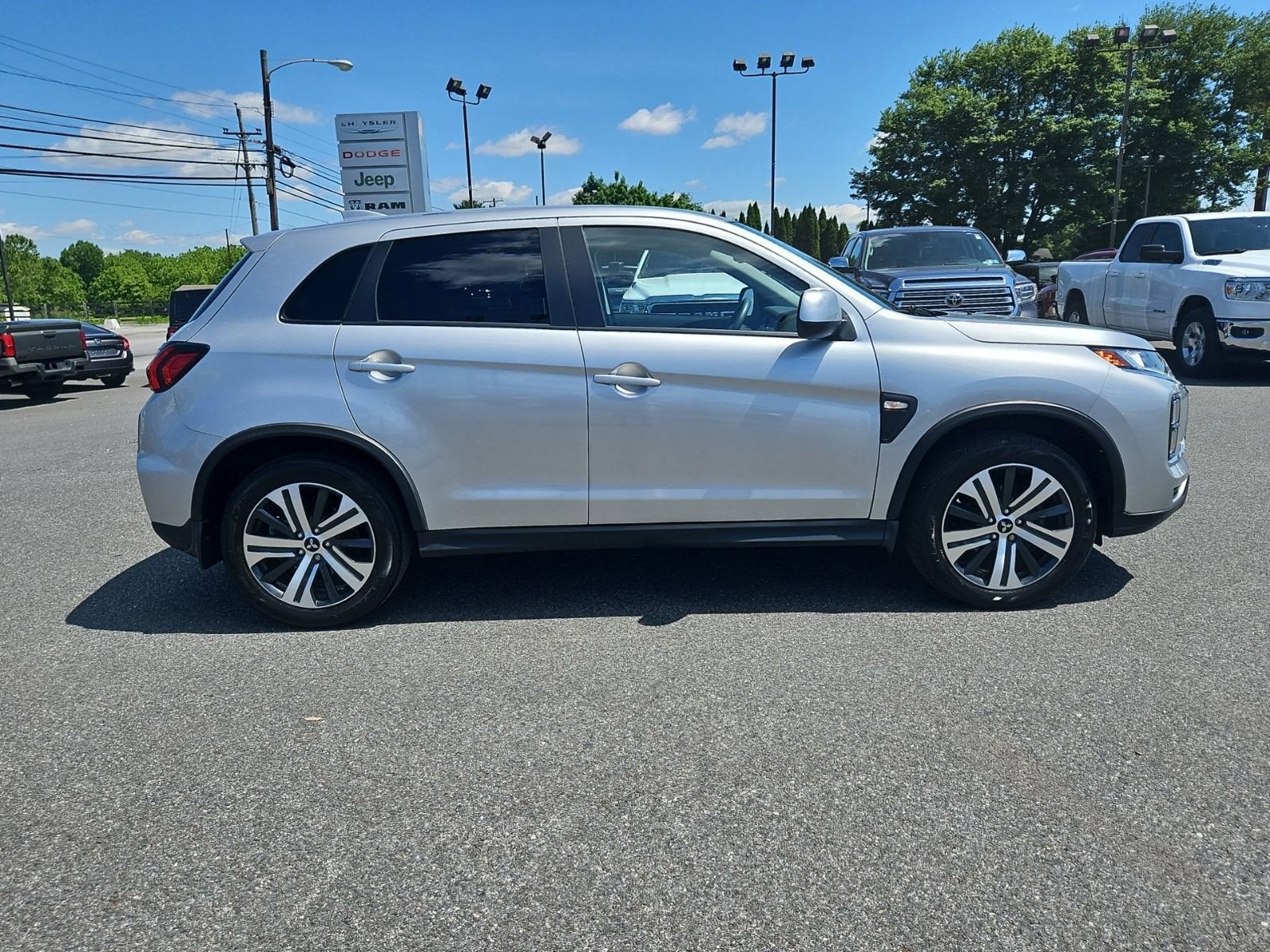 2022 Mitsubishi Outlander Sport ES