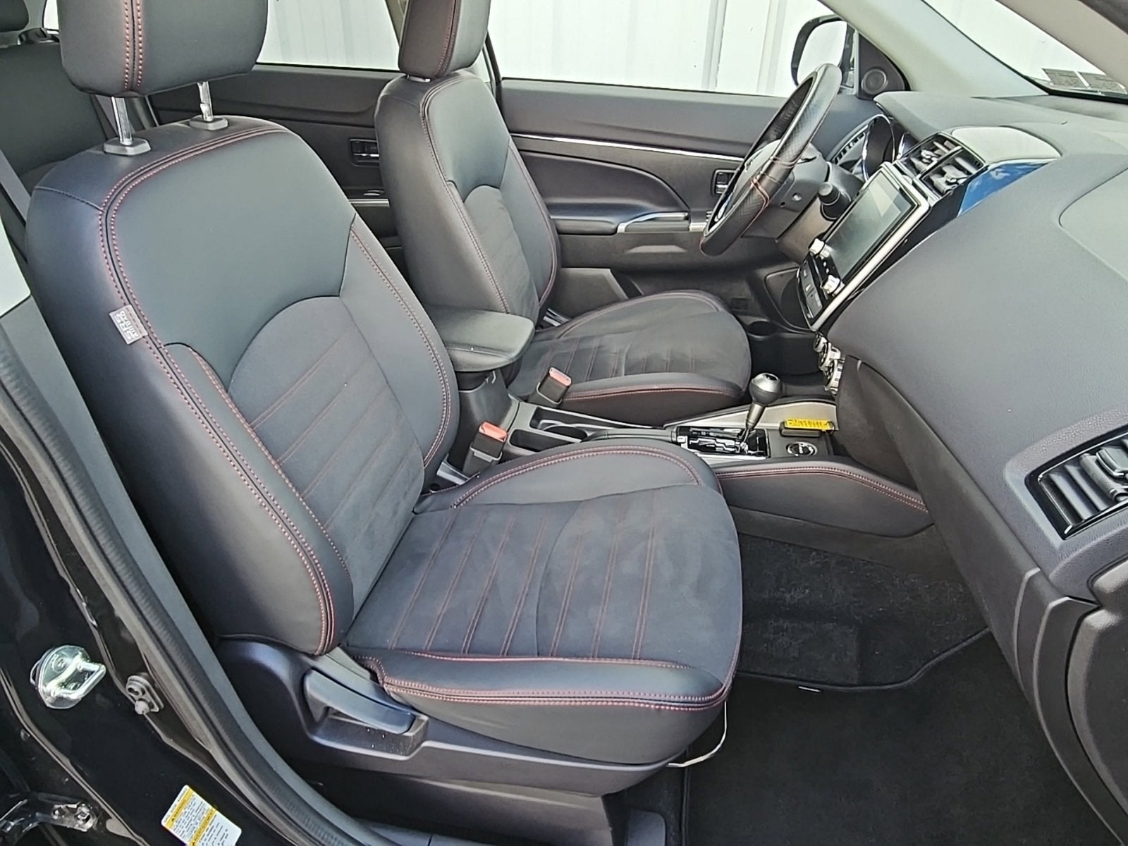 2024 Mitsubishi Outlander Sport S