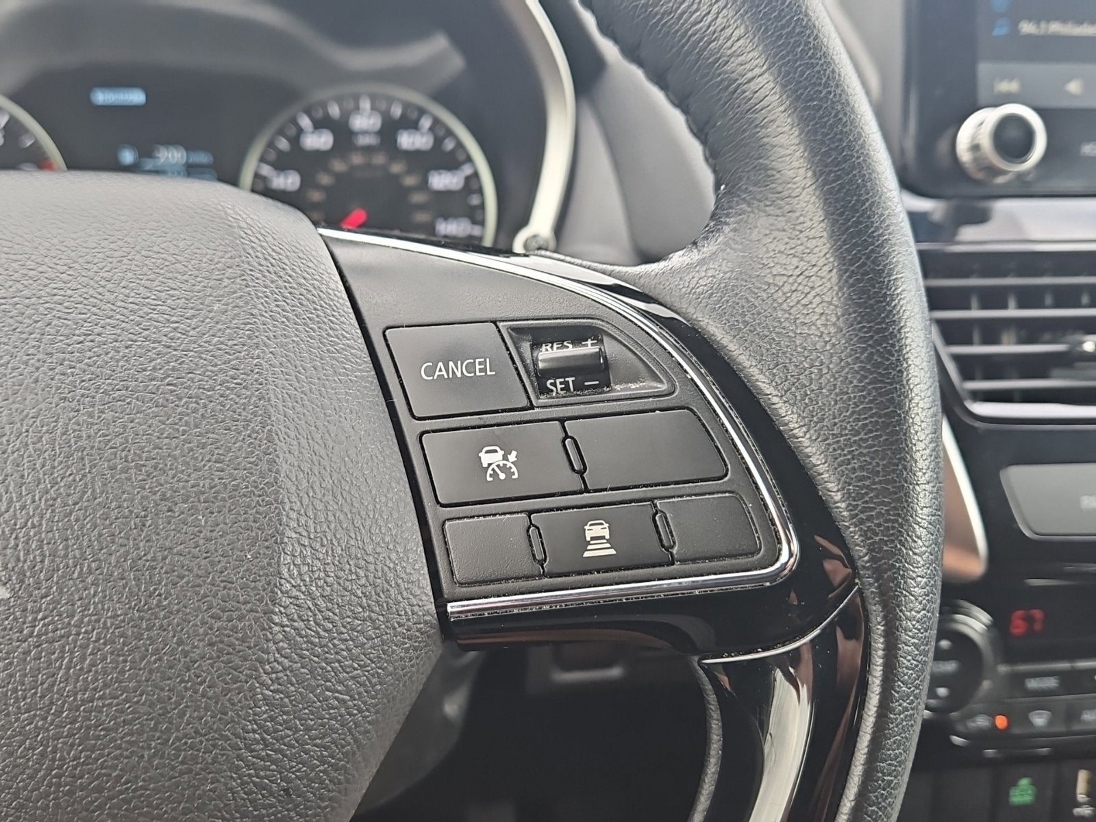 2024 Mitsubishi Eclipse Cross SE