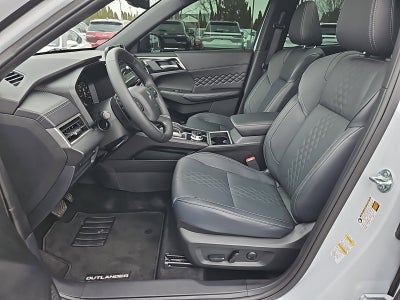 2024 Mitsubishi Outlander SEL