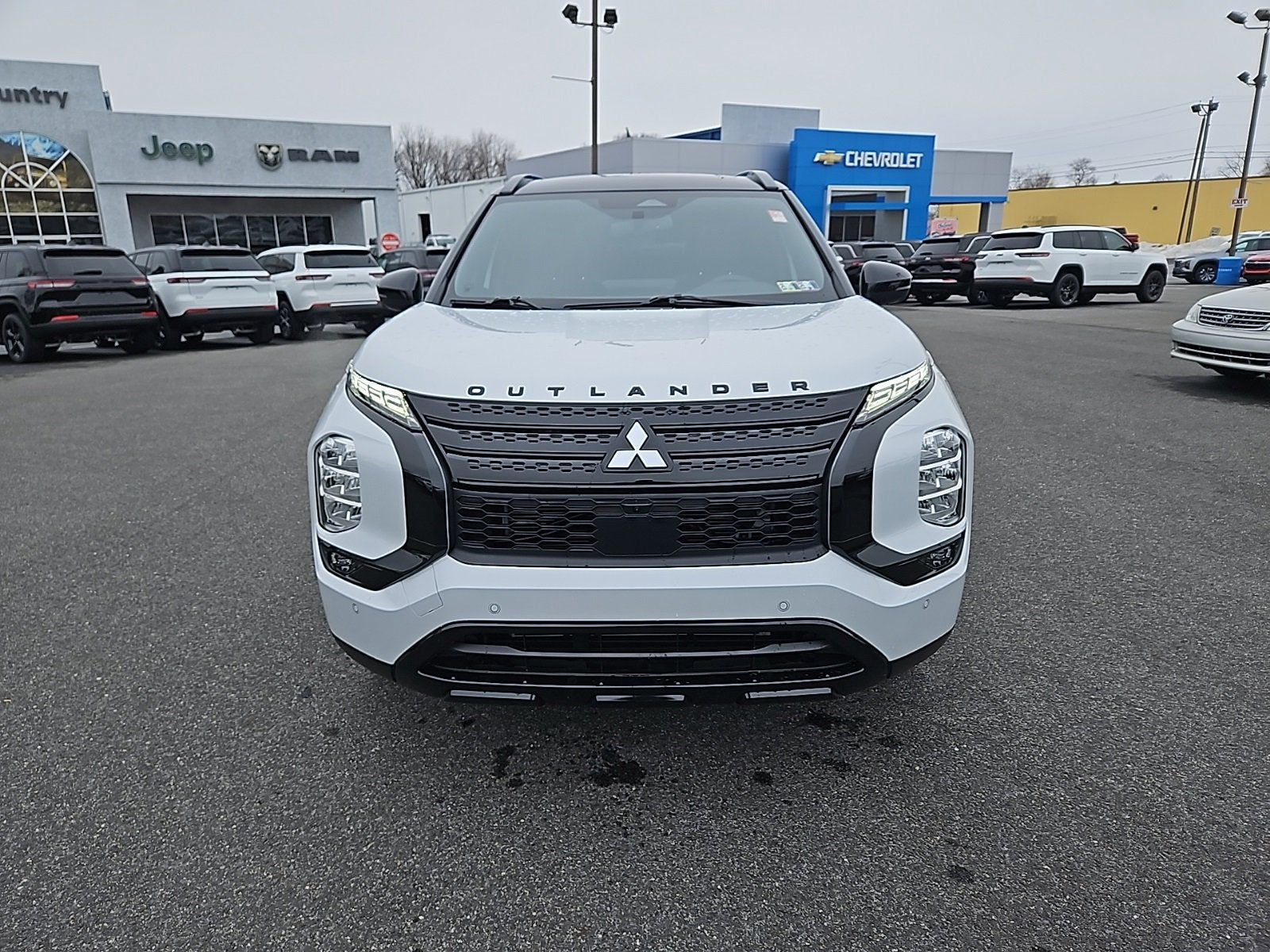 2024 Mitsubishi Outlander SEL