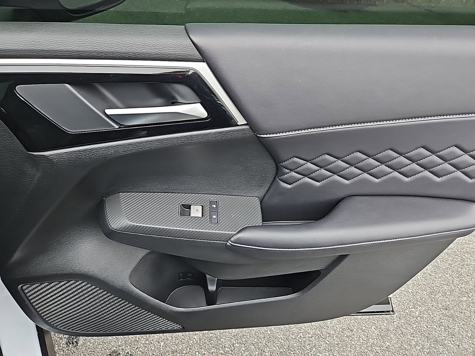 2024 Mitsubishi Outlander SEL