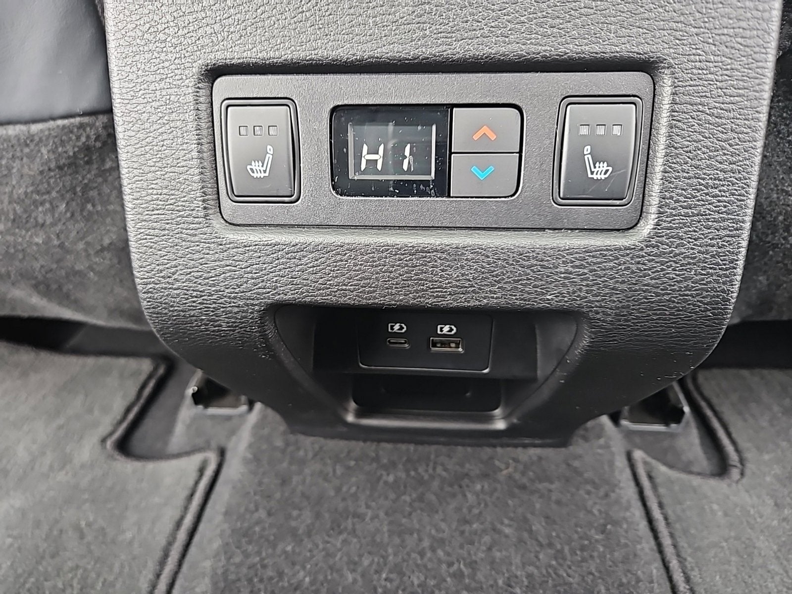 2024 Mitsubishi Outlander SEL