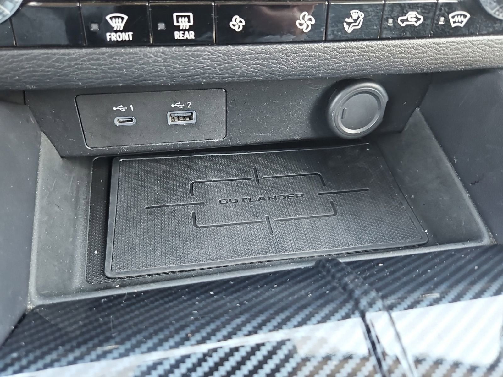 2023 Mitsubishi Outlander SE
