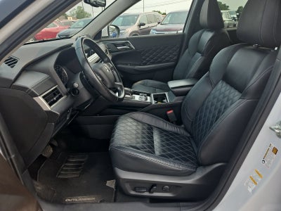 2022 Mitsubishi Outlander SEL