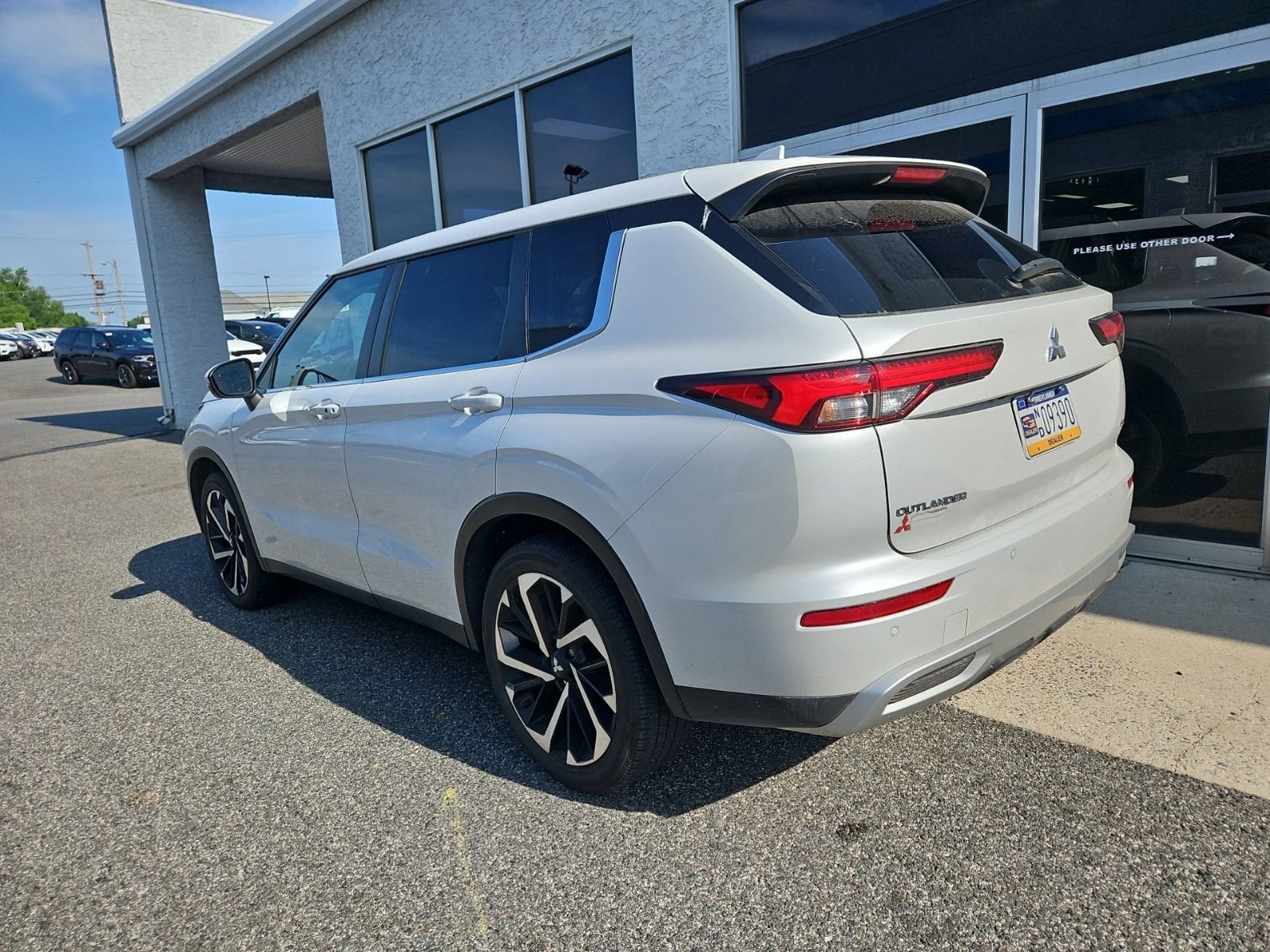 2024 Mitsubishi Outlander SE