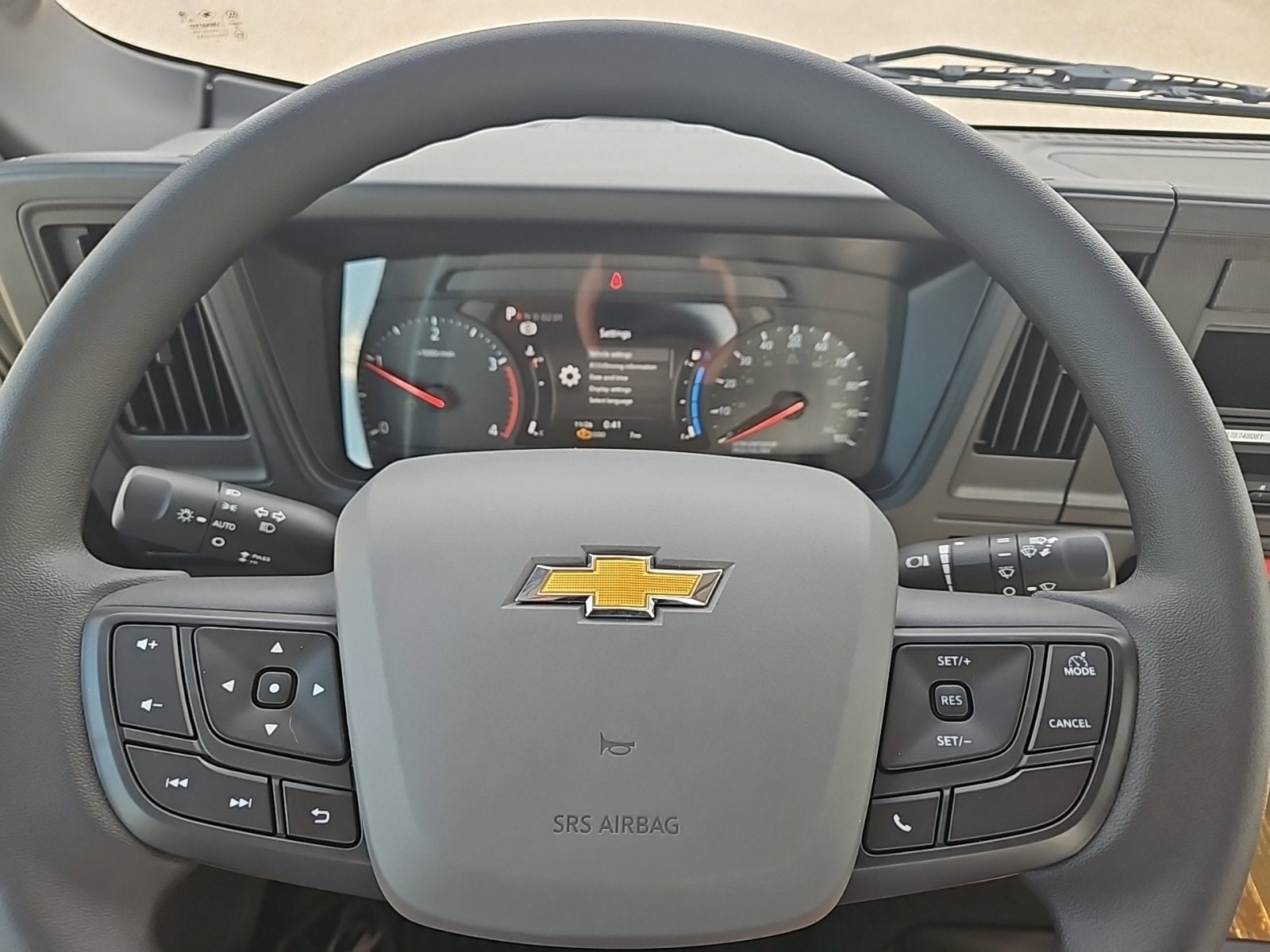 2025 Chevrolet Low Cab Forward 5500 XD MED ASH GRAY