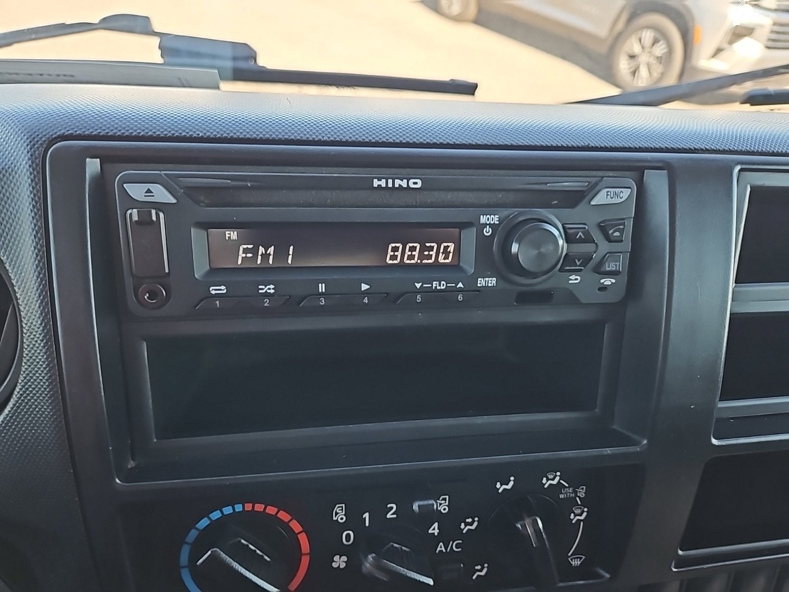 2020 HINO HINO 195 Base