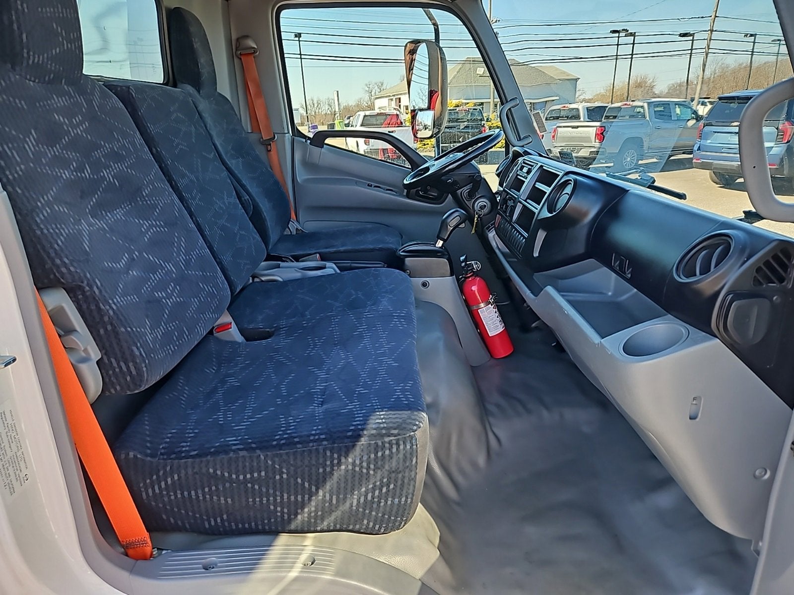 2020 HINO HINO 195 Base