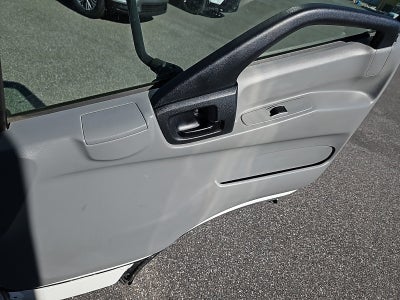 2020 HINO HINO 195 Base