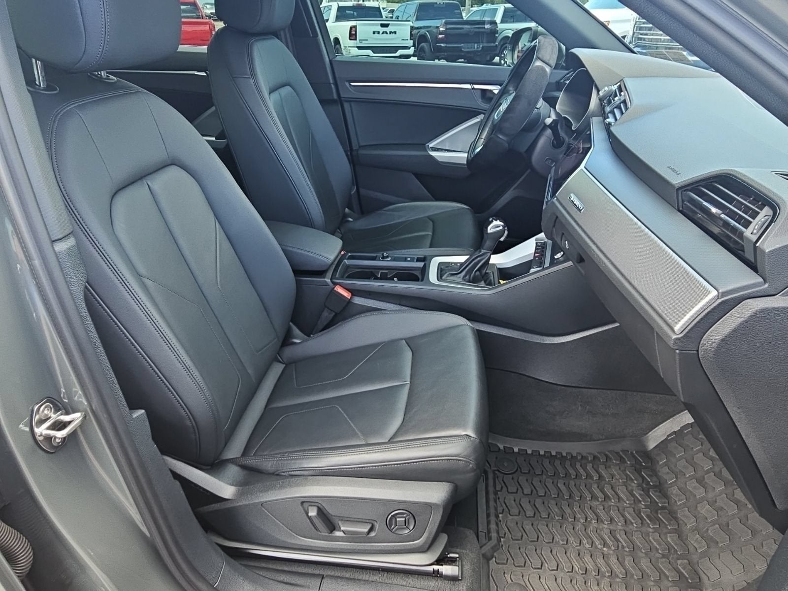 2022 Audi Q3 Premium