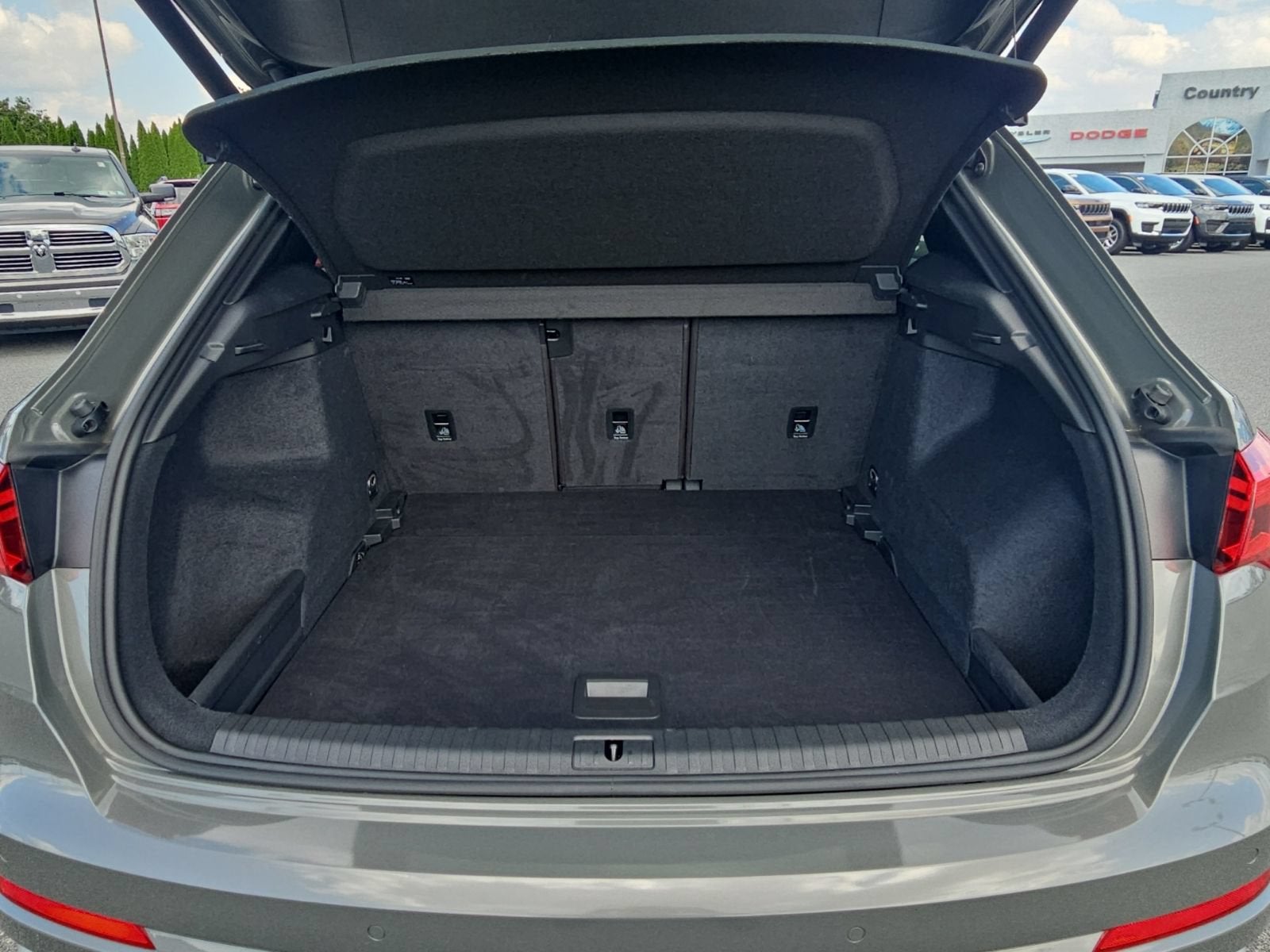 2022 Audi Q3 Premium